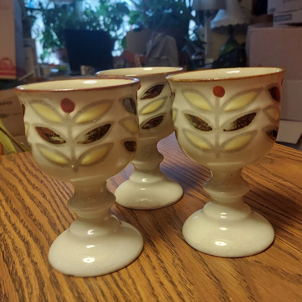 Three Japanese Otagiri Speckled Stoneware Ceramic Goblets